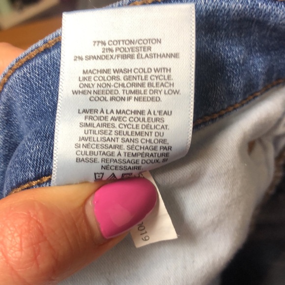 Women’s Express Frayed Blue Denim Pants 🌸 - Picture 11 of 14